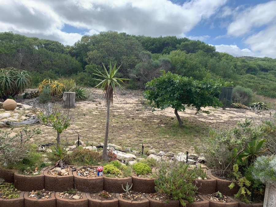 4 Bedroom Property for Sale in Stilbaai Oos Western Cape